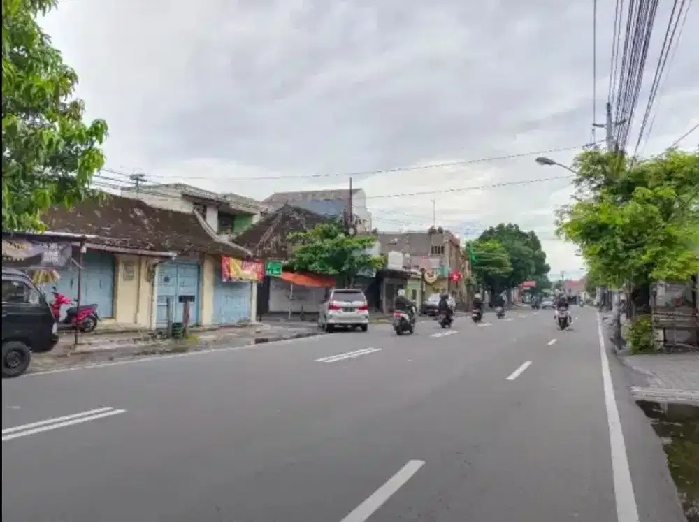 Ruang Usaha jalan Rajiman 1200Mt, Bumi, Laweyan, Solo