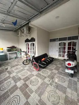 Rumah di Perumnas I Jakarta sempurna