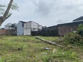 Dekat Semua: Kampus, Pasar, Puskesmas, dan Taman!