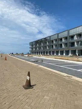 Disewa Termurah Rukan Mega Kuningan Pik 2 Ukuran 4,5x18 3 Lantai