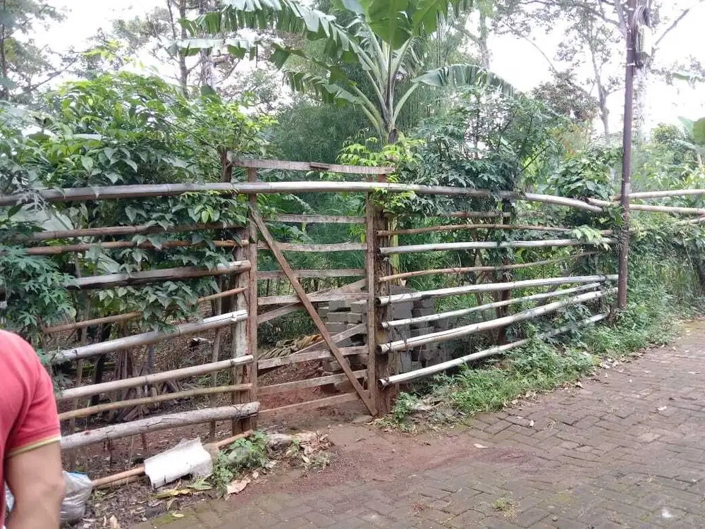 Tanah Kosong Zona Kuning 100 meter dari Jalan Grafika Raya Banyumanik