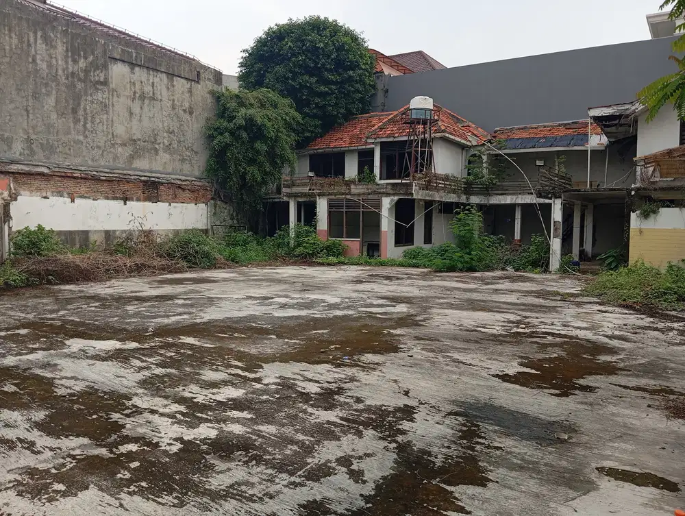 Dijual Tanah dengan Luas 836 m2 di Kawasan Menteng Best Price
