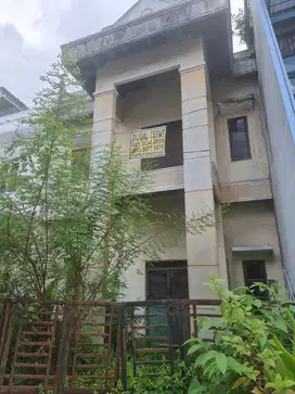 Dijual Villa 2.5 Lantai Komplek Cemara Asri Jl. Violet