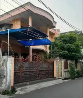 Rumah secondary Pondok Bambu strategis