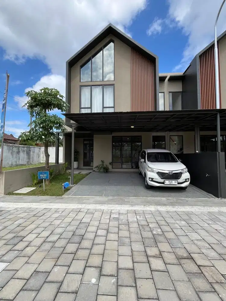 Rumah Mewah Full Furnished Di Jalan Palagan Km 7.5 Ngaglik Sleman