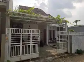 DIJUAL RUMAH CANTIK MURAH FULL FURNISHED SIAP HUNI AREA MLATI SLEMAN