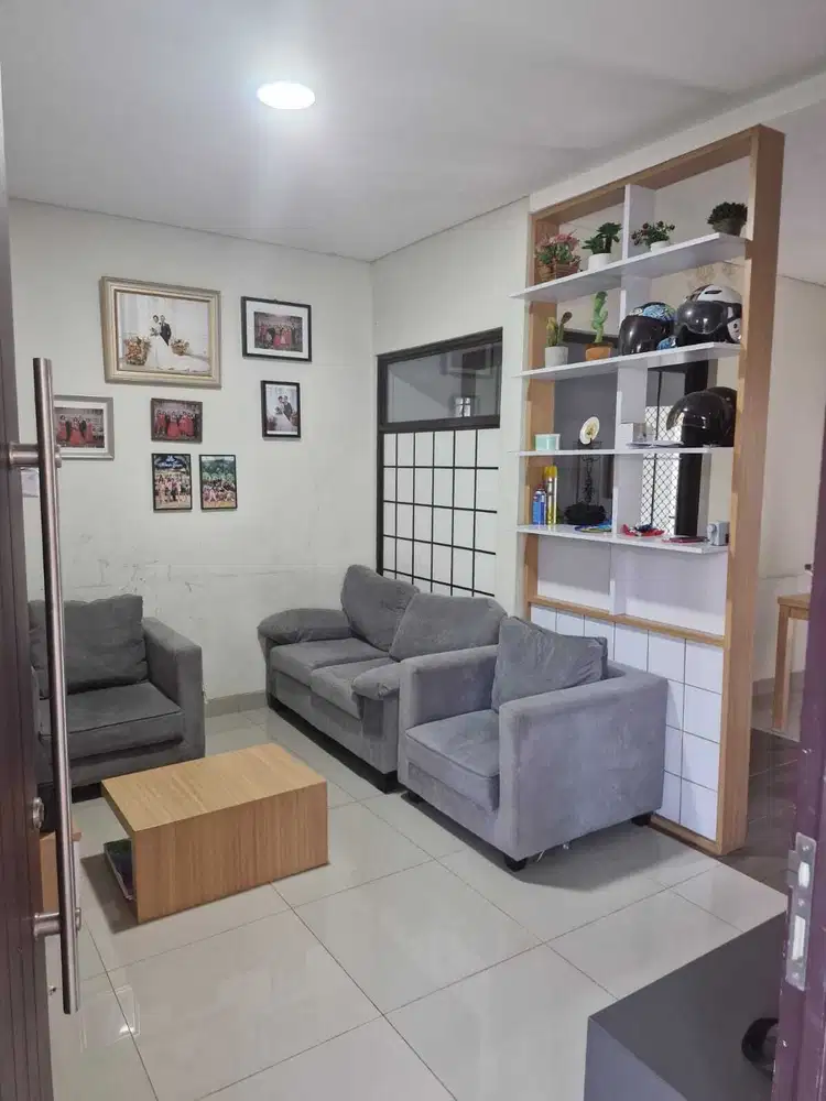 Jual Cepat BU Rumah Patio 2 Kamar, Lippo Cikarang