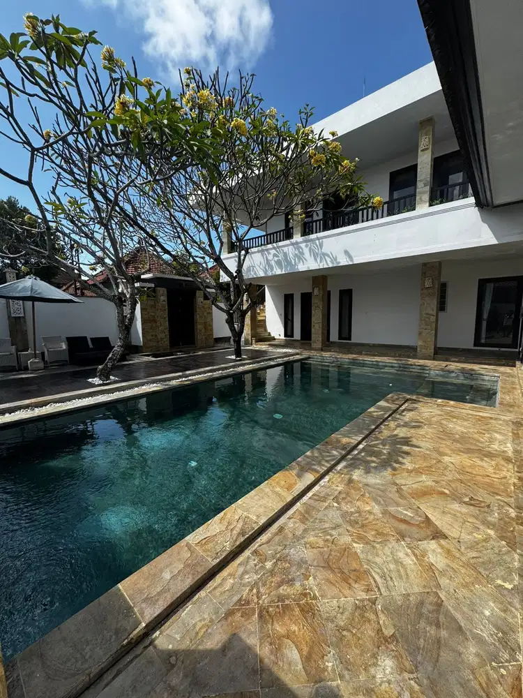 Dijual Luxury Tropical Villa Jimbaran Bali