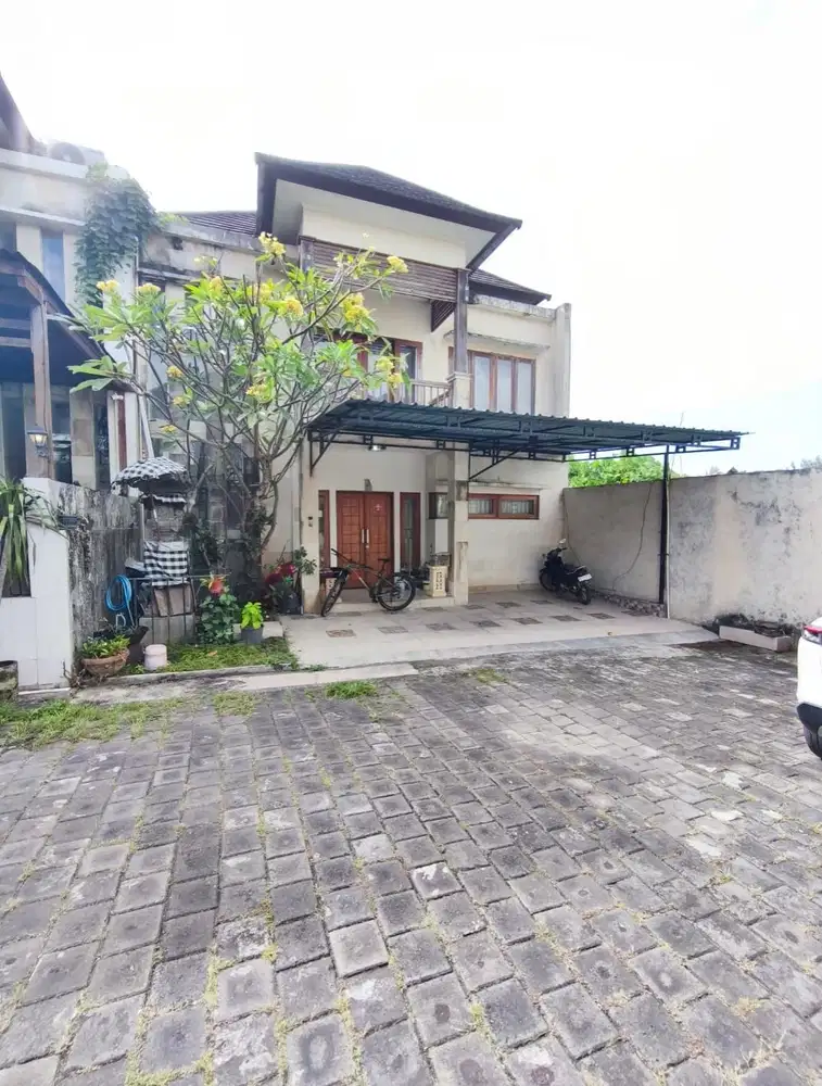 Rumah Mahendradatta Denpasar Barat