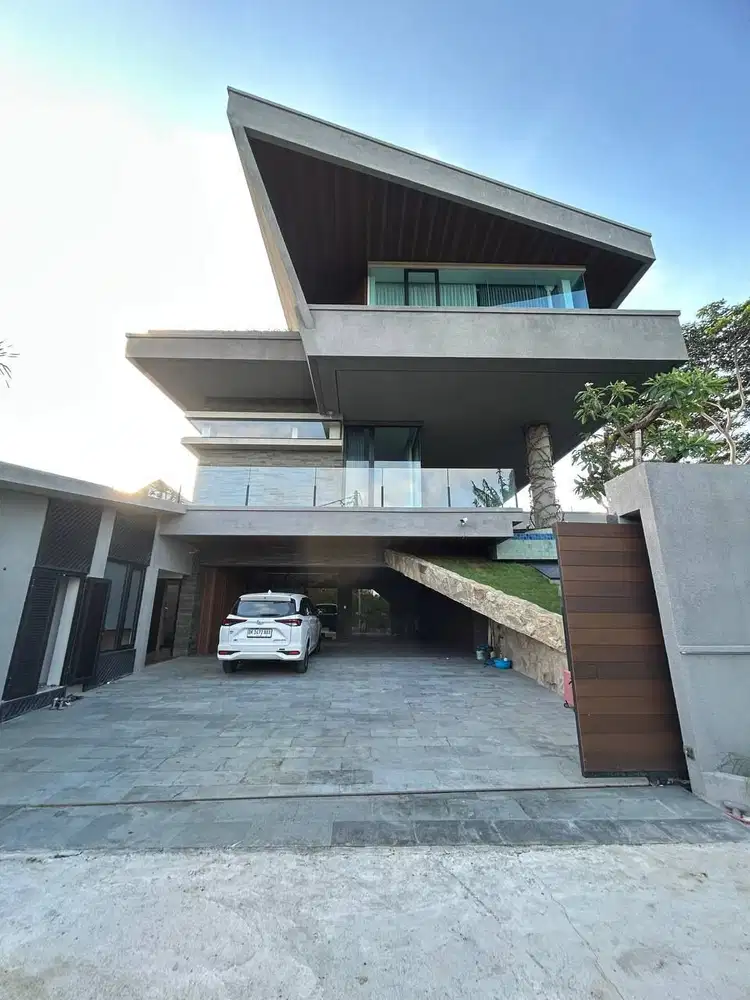 Luxury villa with tropical modern design di Nusa Dua Bali