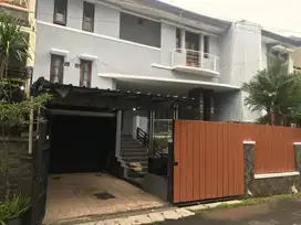 Rumah 2 Lantai Strategis di Antapani Bandung Kota