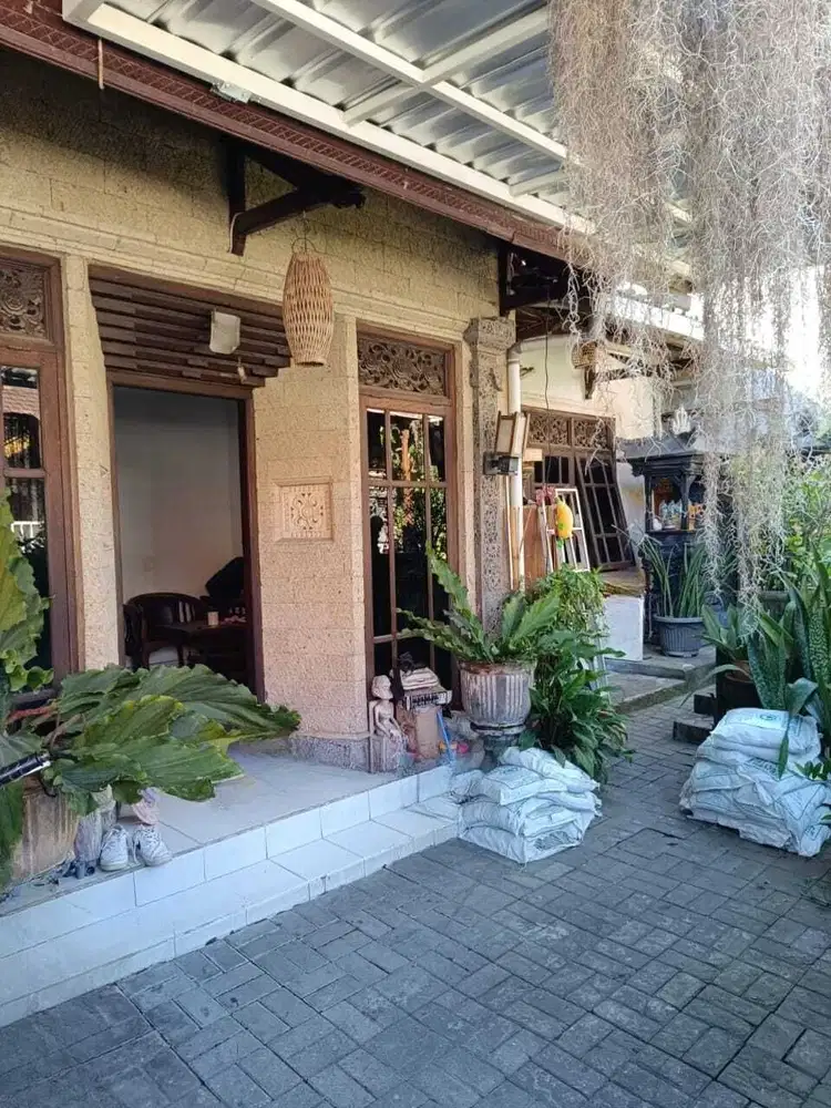 Rumah Pulau Batanta Teuku Umar Denpasar