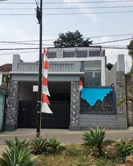 Di jual rumah bagus lokasi terbaik di Cimahi
