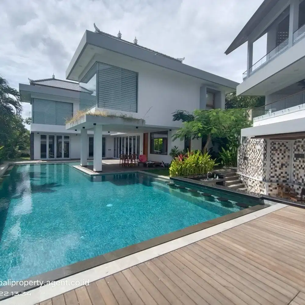 Di jual villa uncblock view ungasan