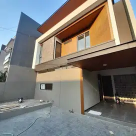 Jual Rumah Mewah Harga Menengah di komplek elit Batununggal Bandung