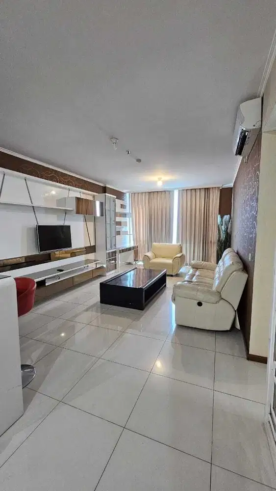 Dijual apartemen ciputra world 2bedroom Full Furnish