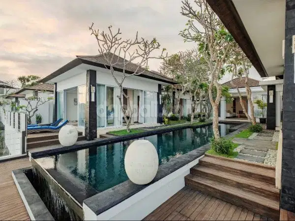 For sale  Beautiful luxury freehold villa in Sawangan, Nusadua, Bali