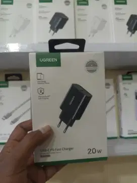 Adaptor ugreen 20watt fast charger