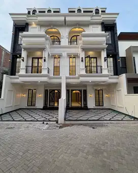 Rumah Mewah di Kawasan Premium Terdekat ke cilandak