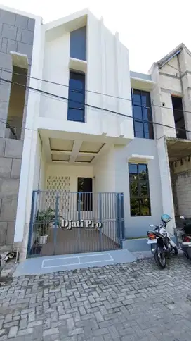 Ready Stok, Perum. Gading Indah Utara, Rumah 2 Lantai Dekat Taman Sby