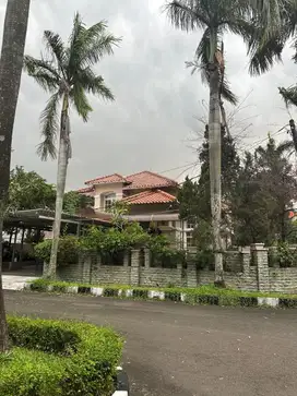 Dijual Rumah Bagus di Perumahan Bumi Karang Indah Lebak Bulus