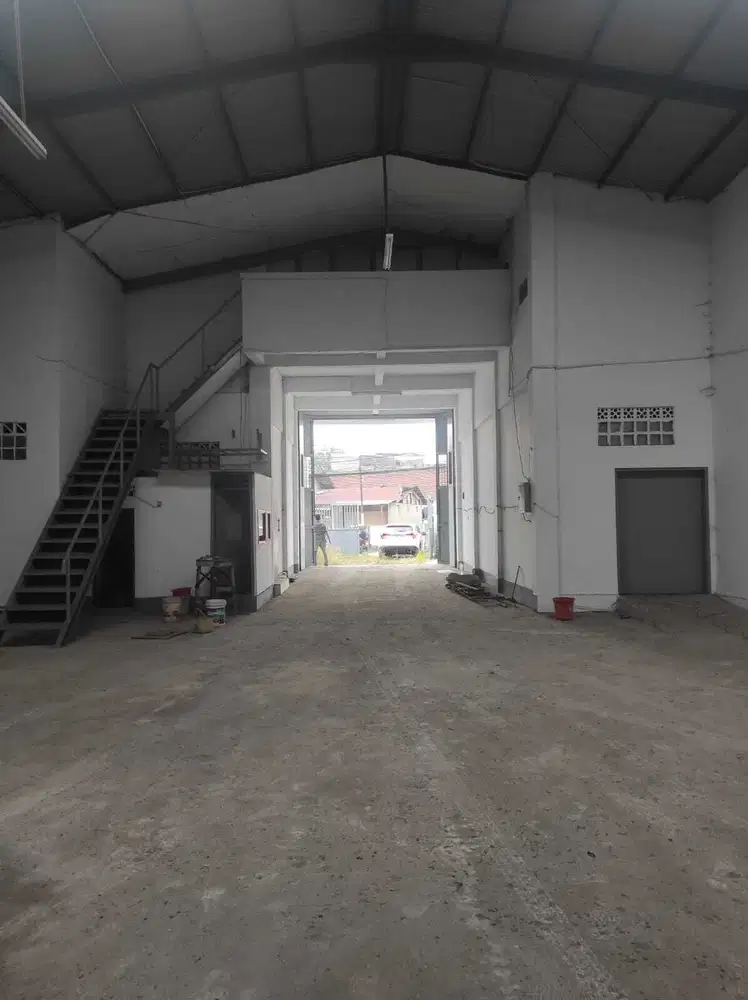 Gudang dan 2 Ruko Strategis di Caringin Bandung