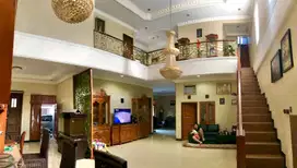 Rumah Mewah 3 Lantai Semi Furnish di Margacinta Buah Batu Bandung