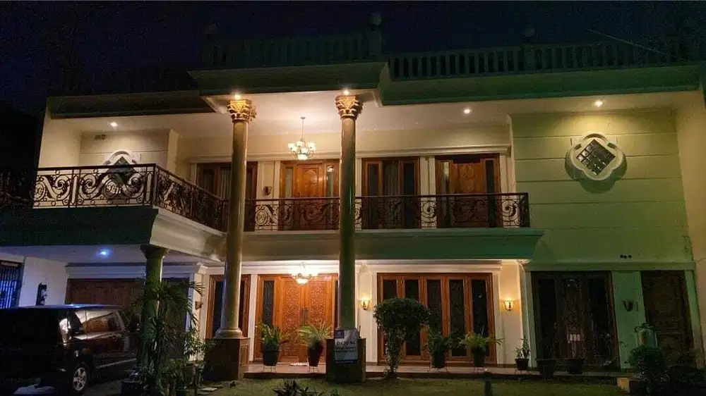 Dijual Rumah Besar dan Mewah di Cluster Beverly Lippo Cikarang