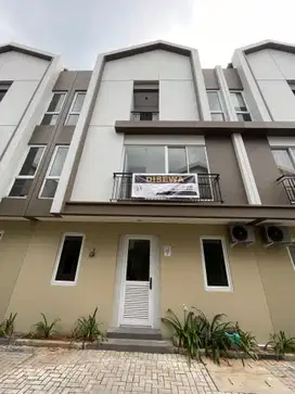 JUAL BU  Ruko Zena Mozia BSD Tangerang, 3 lantai, unit Baru &Furnish