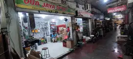 Dijual murah toko paling ramai Kembang Jepun pusat bisnis