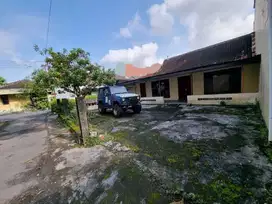 Jual Rumah Hitung Tanah Strategis Banyuanyar Solokota