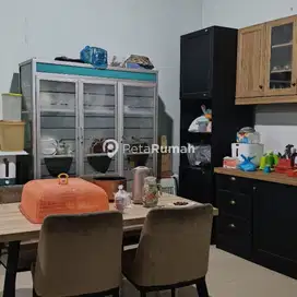 DIJUAL VILLA JALAN GURU SINUMBA I, MEDAN HELVETIA (jesslyn)