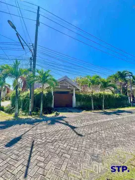 Rumah Manyar Siap Huni Hook dkt Kertajaya Klampis Araya Pakuwon City