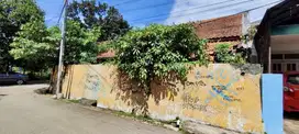 Dijual Rumah Lama Hitung Tanah Hook di Pasirluyu BKR