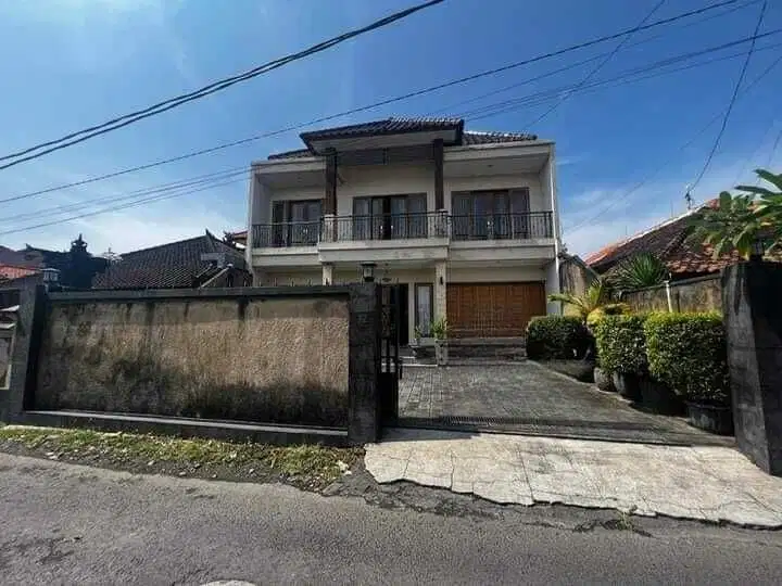 dijual rumah minimals lantai 2 denpassr selatan