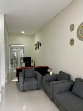 Jual Rumah CANTIK dan TERAWAT di Cisaranten Arcamanik Bandung MURAH 
