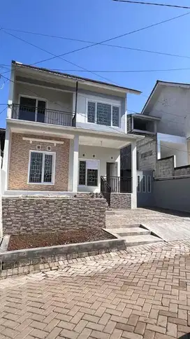 Jual Rumah MEWAH harga MURAH di PERMANA atas dekat Pemkot CIMAHI