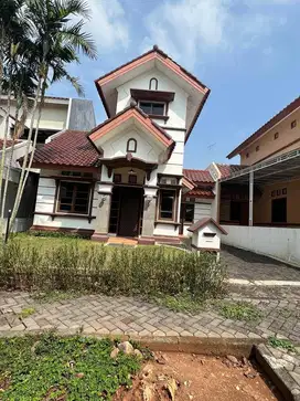 Dijual Rumah Siap Pakai di Perum Graha Taman Bunga Bsb Semarang