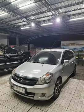Langkah Stream 1.7 manual 2006 super istimewa full option tertinggi