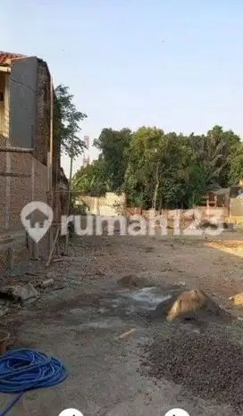 8 Unit kavling tanah  siap bangun dlm cluster premium di Raya Condet