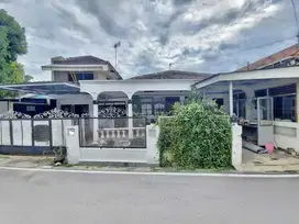 Jual Tanah Bonus Rumah Layak Huni di Manahan
