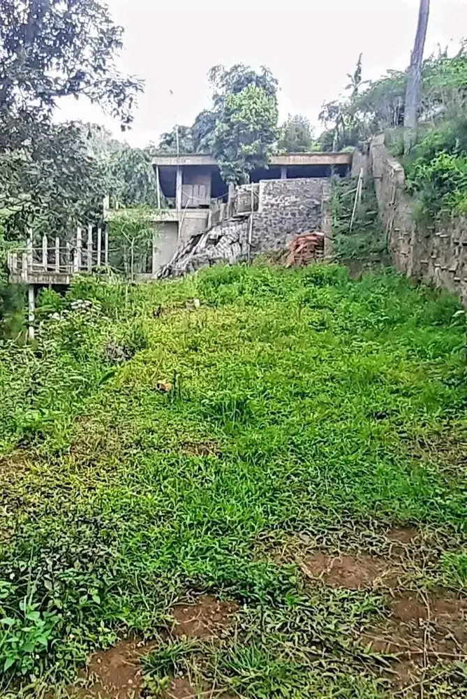 Murah! Bagunan Beton 4 Lantai Hitung Tanah Strategis Dago Giri Bandung