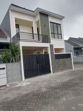 Rumah murah Saptorenggo Pakis Graha Permata Bandara 2 lantai siap Huni