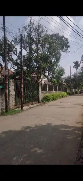 di jual tanah darat bonus rumah induk SHM  Cinangka Depok