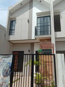 Rumah Platuk Donomulyo, Dekat Kedinding Lor, Suramadu, Raya Kenjeran