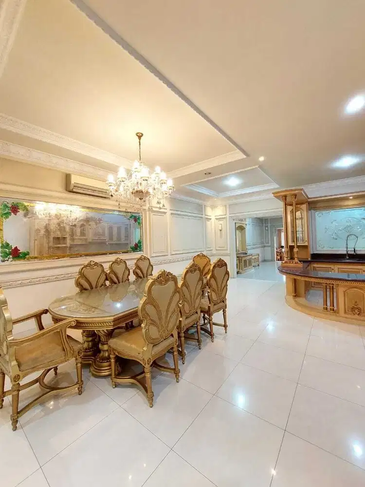 Dijual Rumah Mediterania Boulevard Pantai Indah Kapuk Jakarta Utara