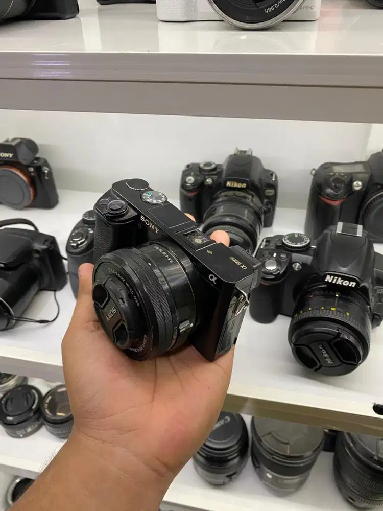 Kamera sony A6000 lensa 16-50 free tas free memori