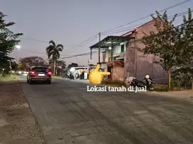 Lahan area bisnis baratnya pasar balong panggang gresik