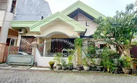 Rumah Siap Huni di Tengah Kota dekat Masjid Nasional Al Akbar Surabaya