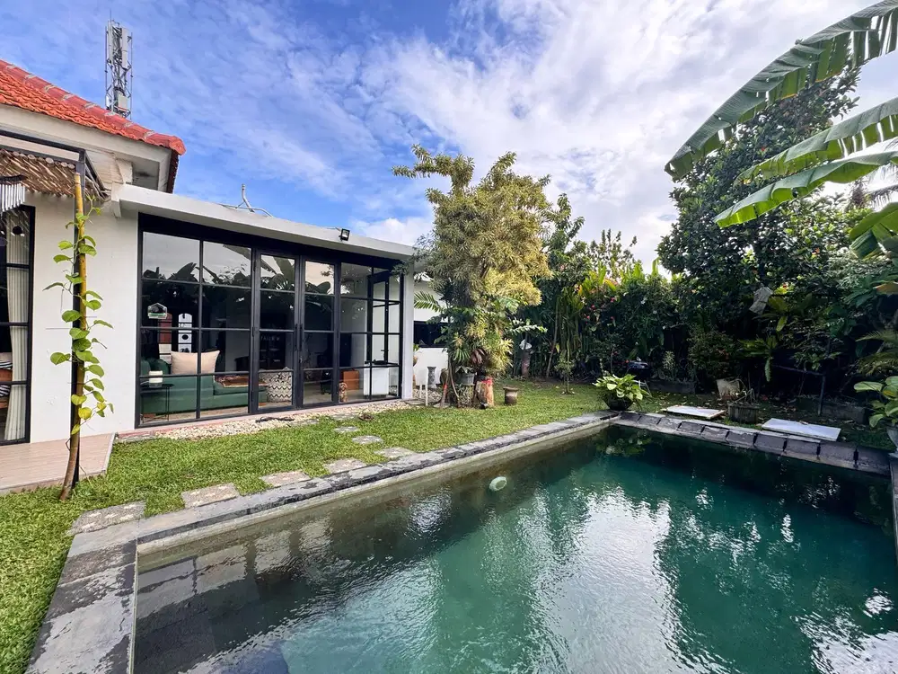dijual villa lantai 1 lokasi canggu